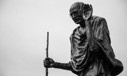 02/10/2026 Dia Internacional da Não Violência — Quando o Estado responde à resistência com força